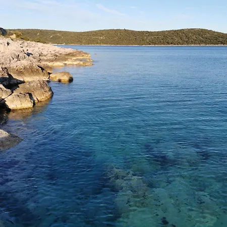 Peaceful With Private Pool And Free Parking