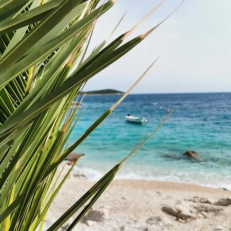 Peaceful With Private Pool And Free Parking Sevid