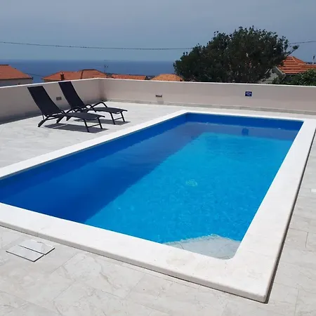 Peaceful With Private Pool And Free Parking *